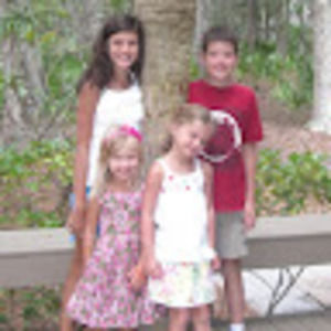 Meet your Posher, Leslie